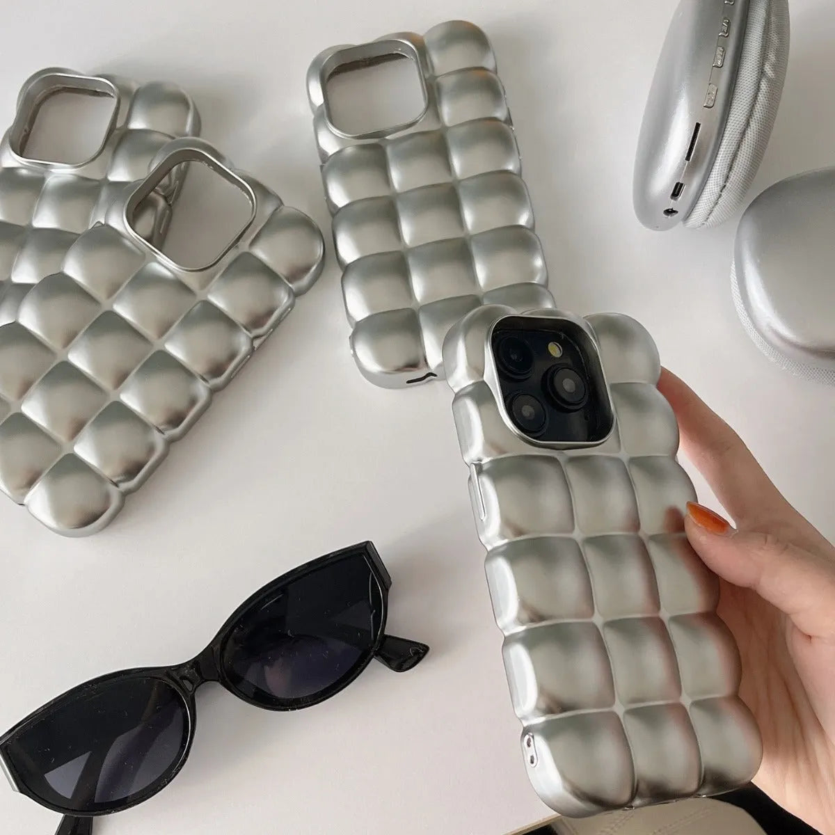 Matte silver electroplated TPU phone case with egg waffle texture for iPhone