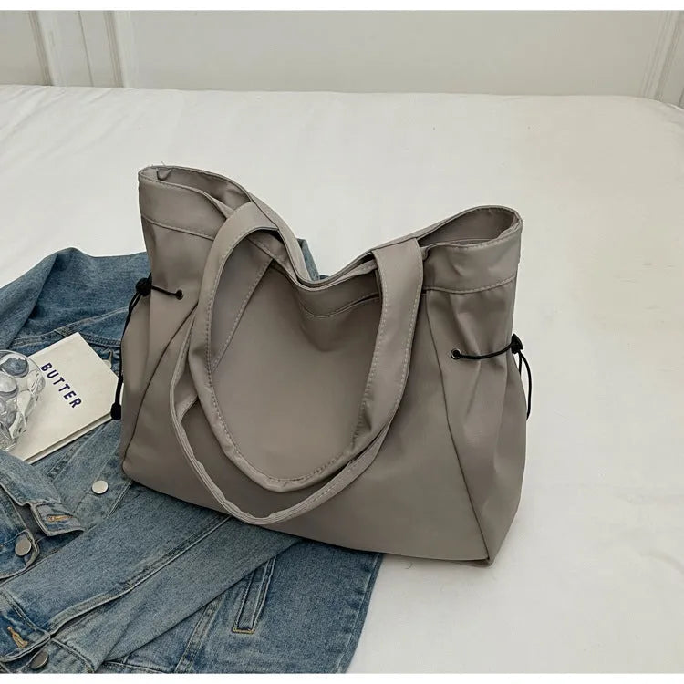 Oxford cloth commuter tote bag in folding design with shoulder straps