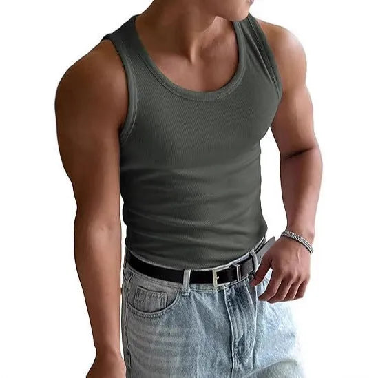 Men's slim-fit workout t-shirt in black colour with wool lining for gym training