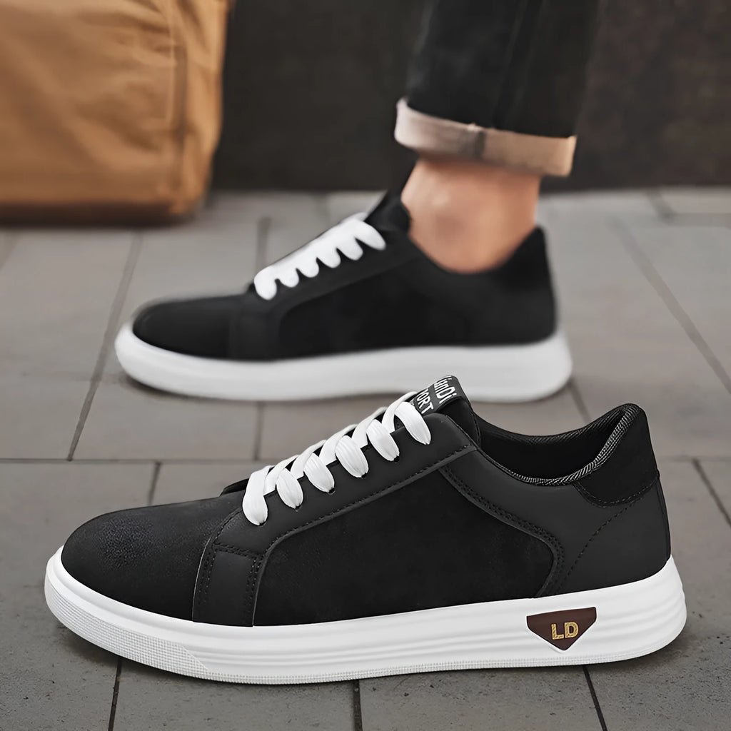 Men's black snake pattern high-cut casual sneakers with round toe and flat rubber sole