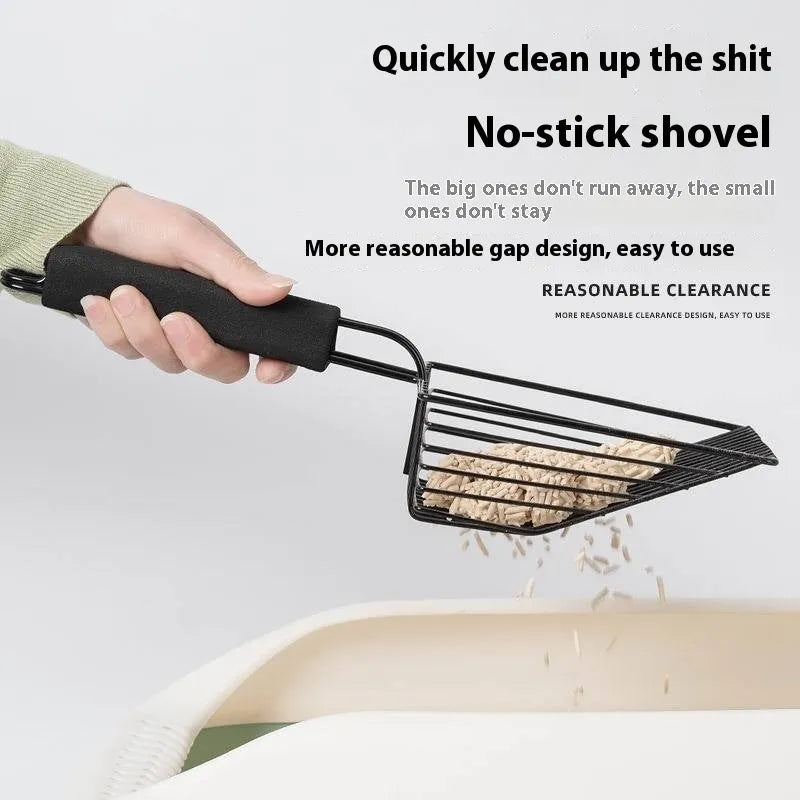 Black zinc alloy cat litter scoop with long handle and 0.8cm sifting gaps.