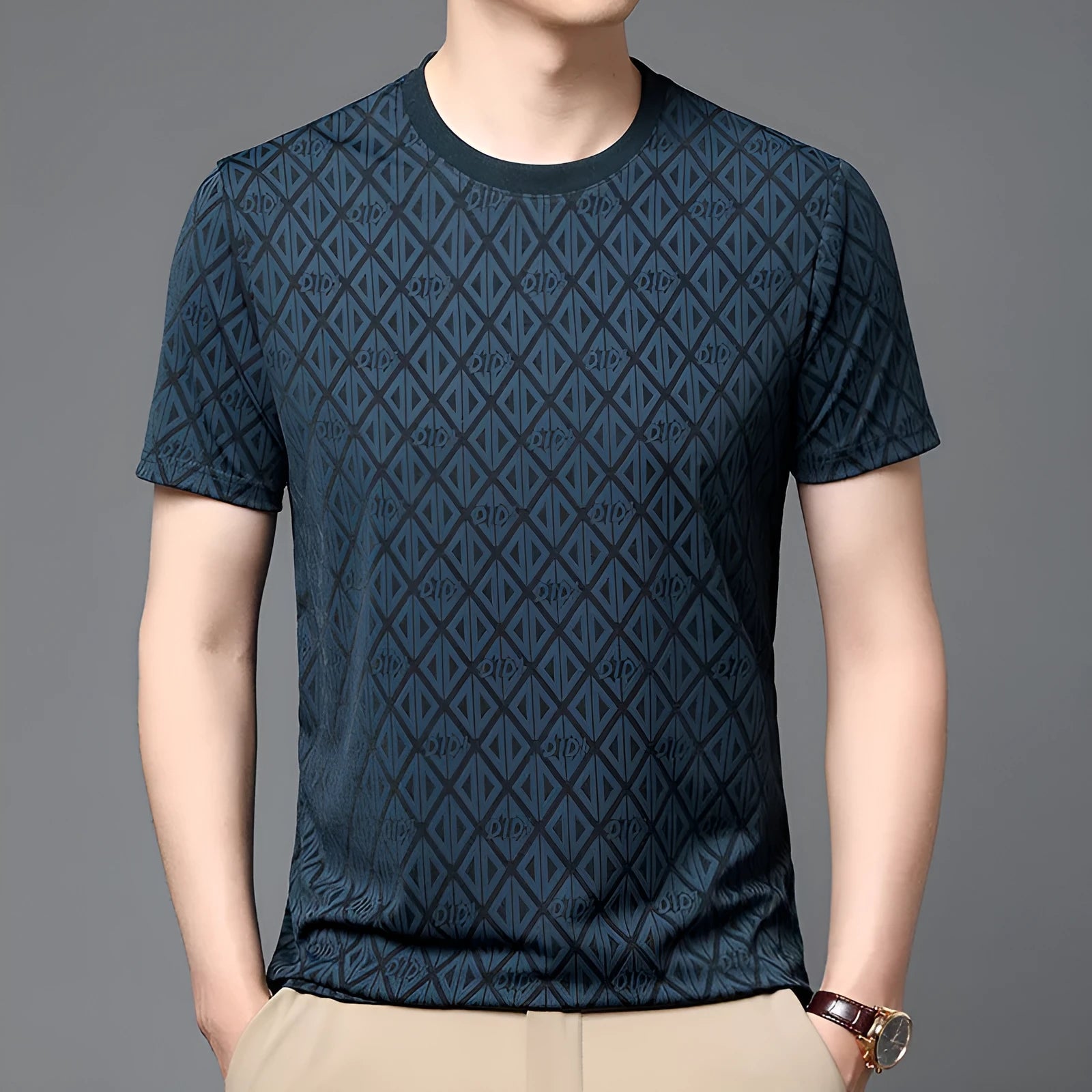 Men's loose fit round neck T-shirt in ice silk fabric with jacquard texture