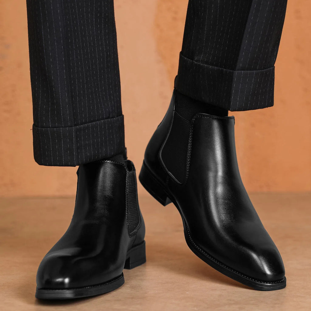 Men's Chelsea classic retro long boots in black with square toe and horseshoe heel