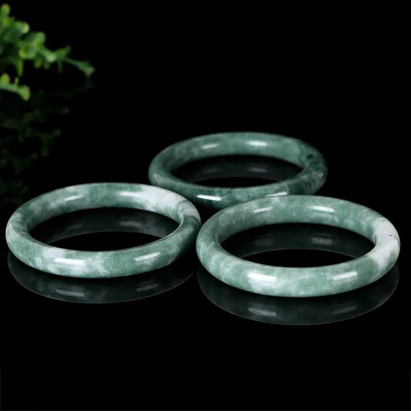 Handmade green Guizhou Cui jade bracelet, polished Chinese-style bangle, ring sizes 55-62mm