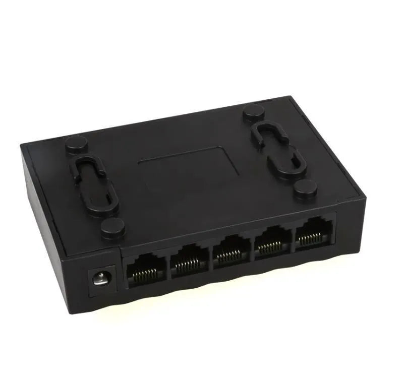5-port Gigabit Ethernet switch in black EU finish for home networking