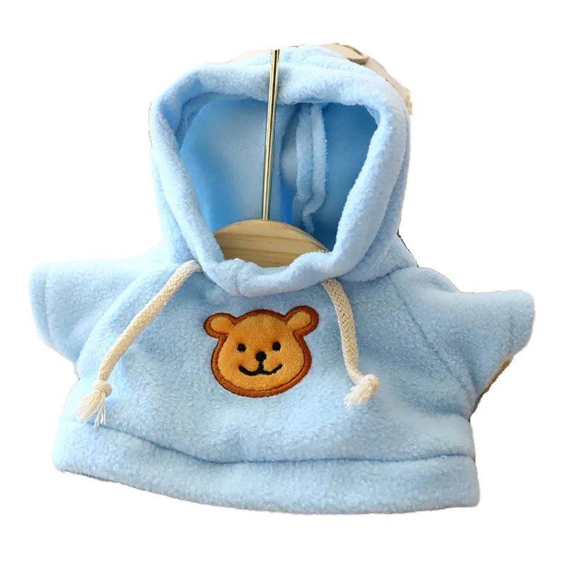 Medium and large dog sweaters in cloth material with hoodie styles and six colour options