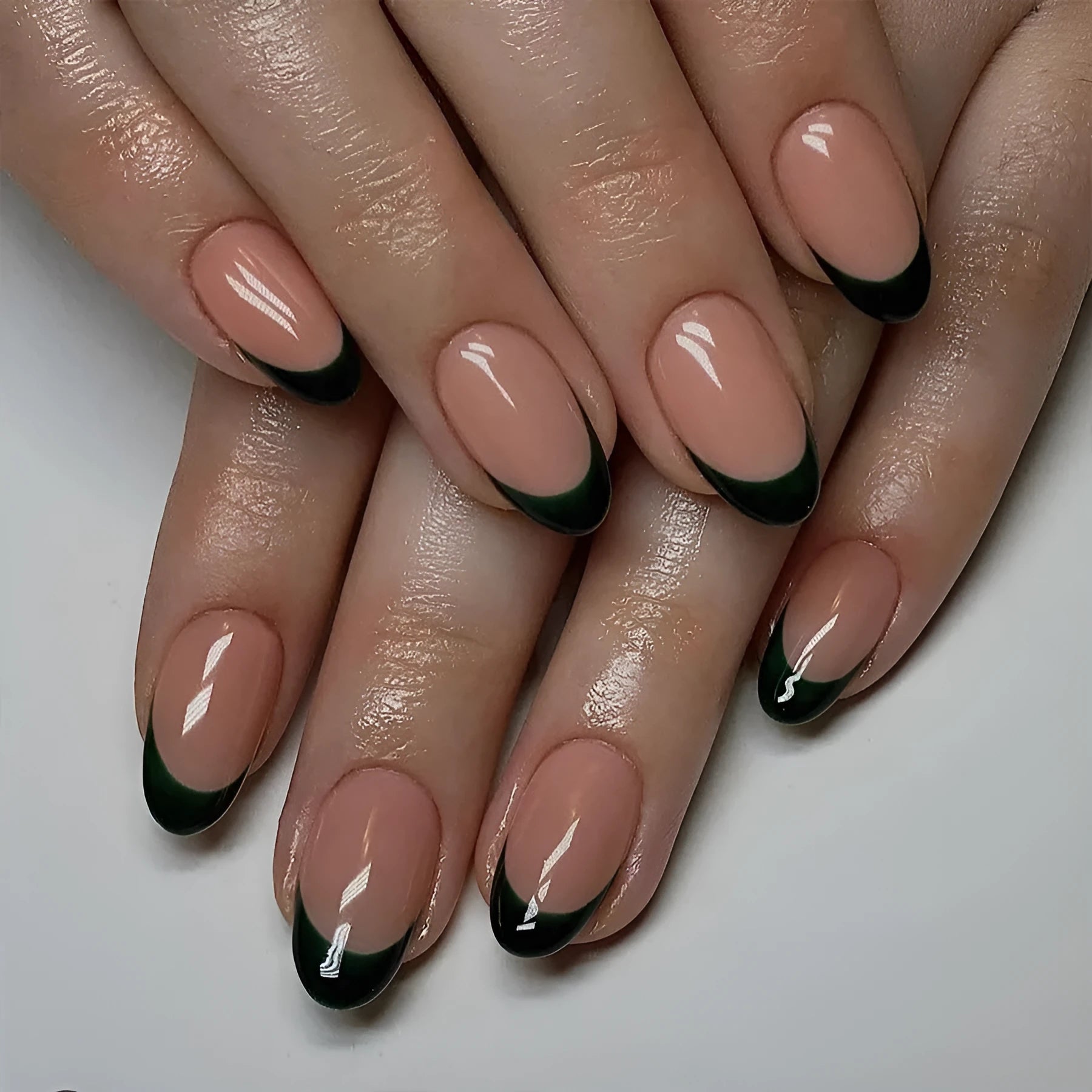 Black French manicure false nails set with 24 short almond shaped pieces in J049 colour