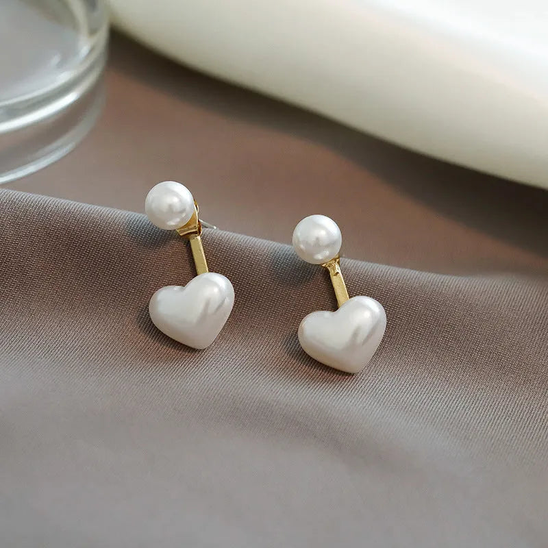 Women's heart-shaped Korean style stud earrings with artificial gemstones on electroplated alloy