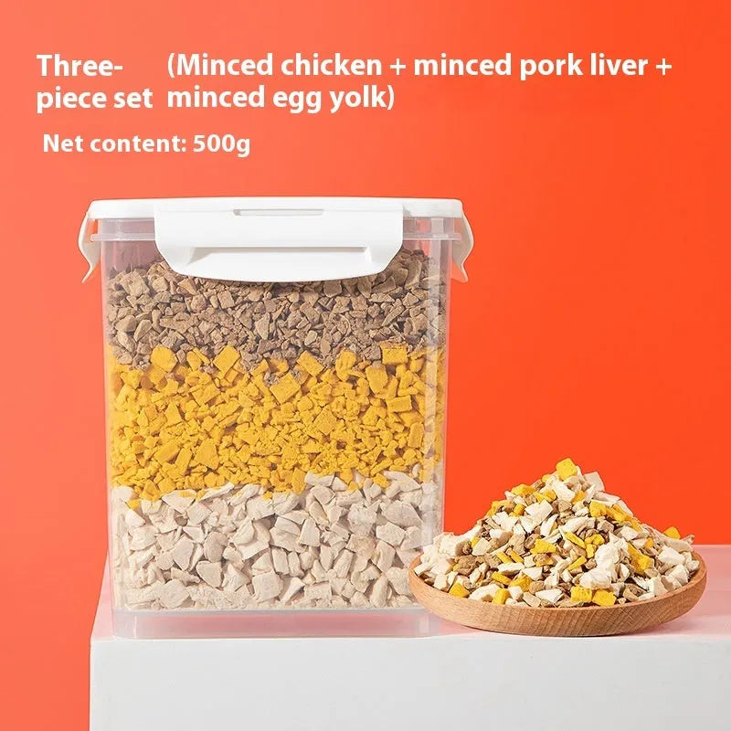 Freeze-dried dog snacks in a resealable bag, assorted chicken egg yolk and duck varieties, 500g net weight