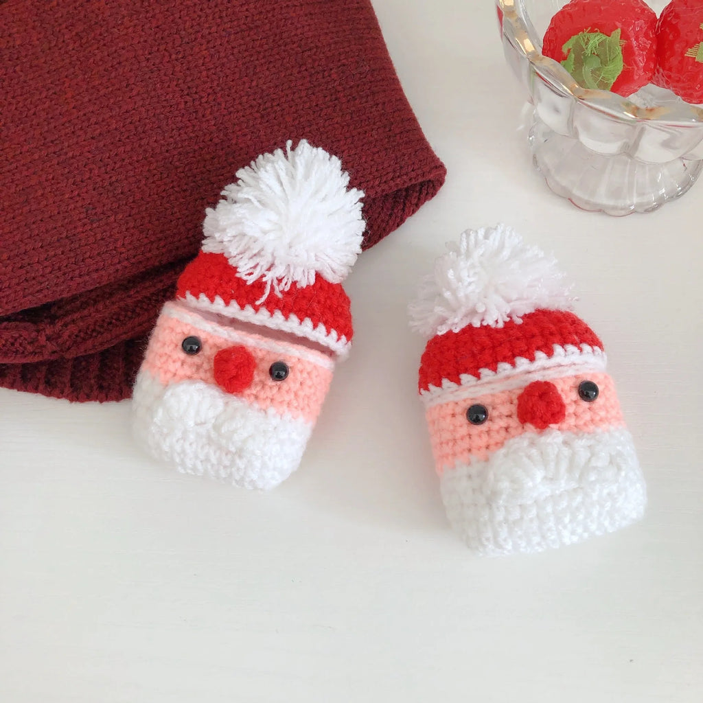 Plush knitted Santa Claus earphone case in photo colour for AirPods 1 and 2, wool cartoon back cover
