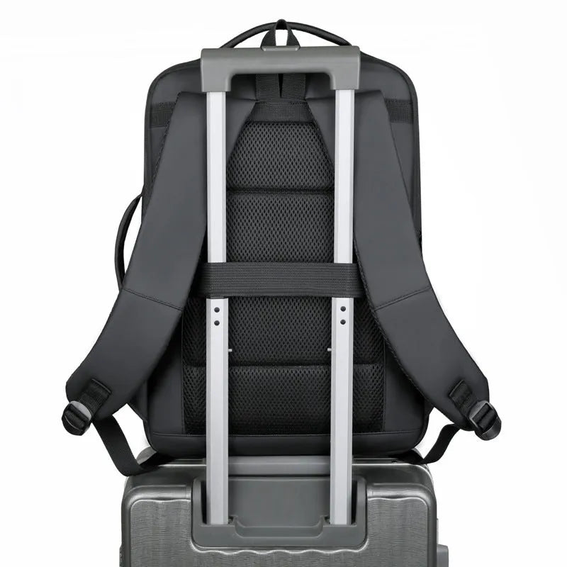 Black waterproof Oxford cloth backpack with curved shoulder straps showing business style and 20-35L capacity
