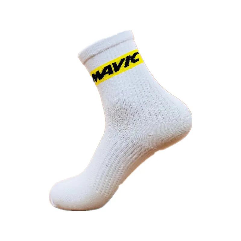 Nylon ankle cycling socks in white, yellow, red, blue, and black, one size, for men and women.