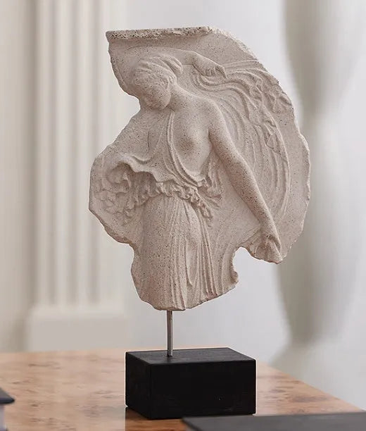 35cm tall Italian-style Wine Goddess resin sculpture ornament for modern home decor