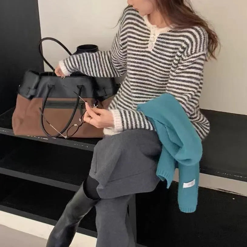 Women's red and blue striped cashmere pullover sweater with loose retro style