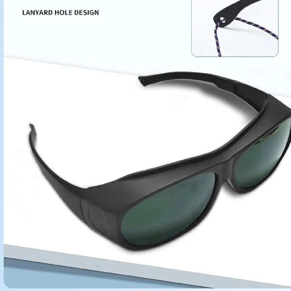 Pair of clear PC laser protection goggles for 200-2000nm wavelength, includes cleaning cloth.