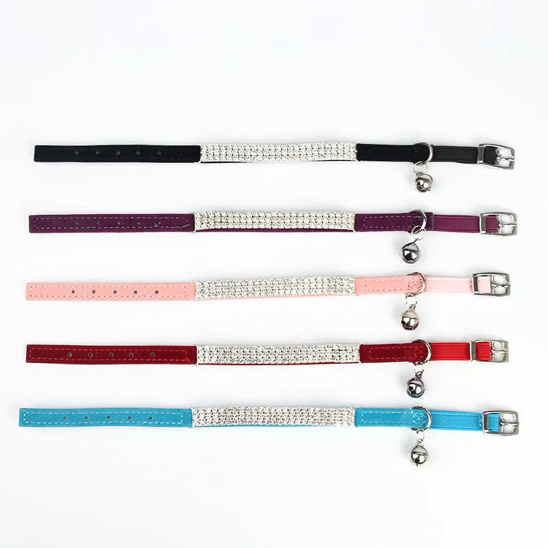 Suede velvet cat collar with rhinestone decoration in adjustable 20-30 cm size