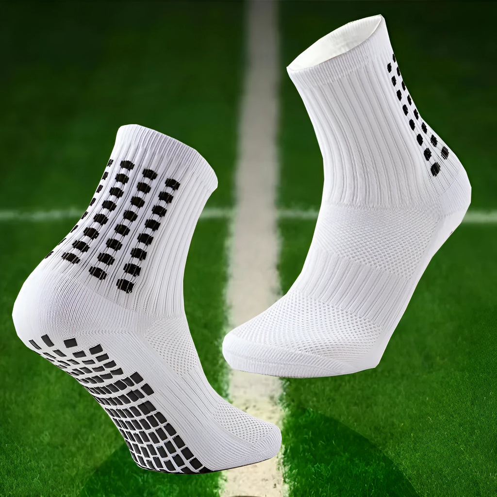 Breathable basketball socks with non-slip rubber studs sole in polyester cotton fabric