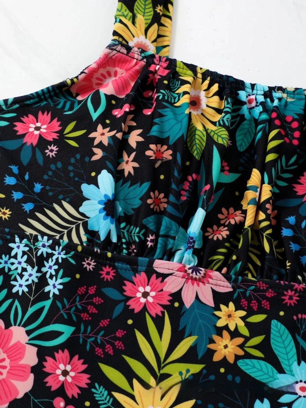 Women's pastoral floral print one-piece swimsuit with full coverage