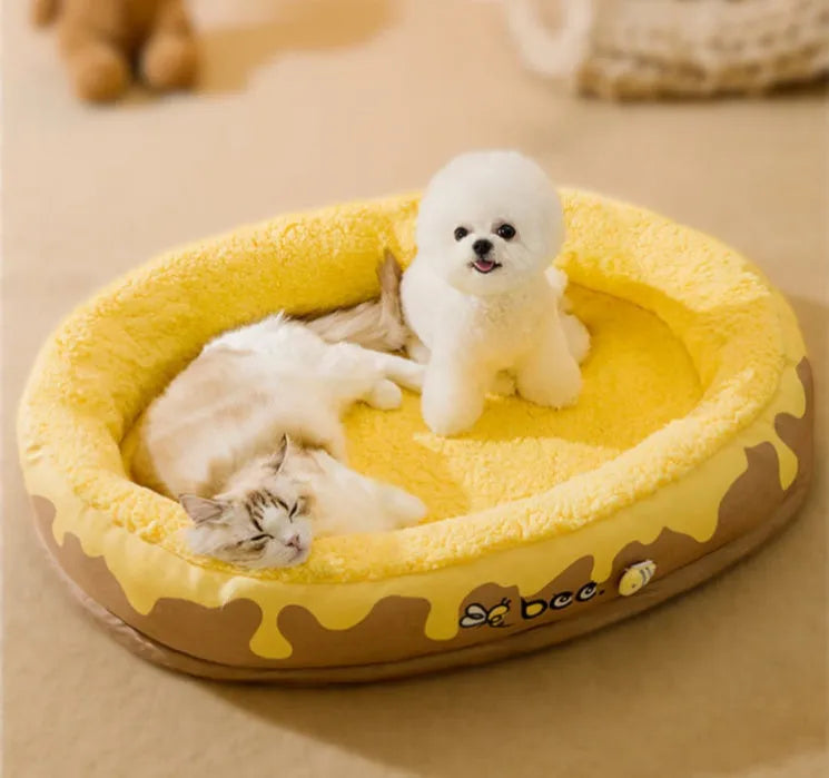 Detachable washable pet bed for dogs and cats in grey or yellow, available in four sizes.