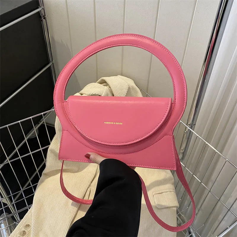 Street style horizontal messenger bag in multiple colours with stitching details