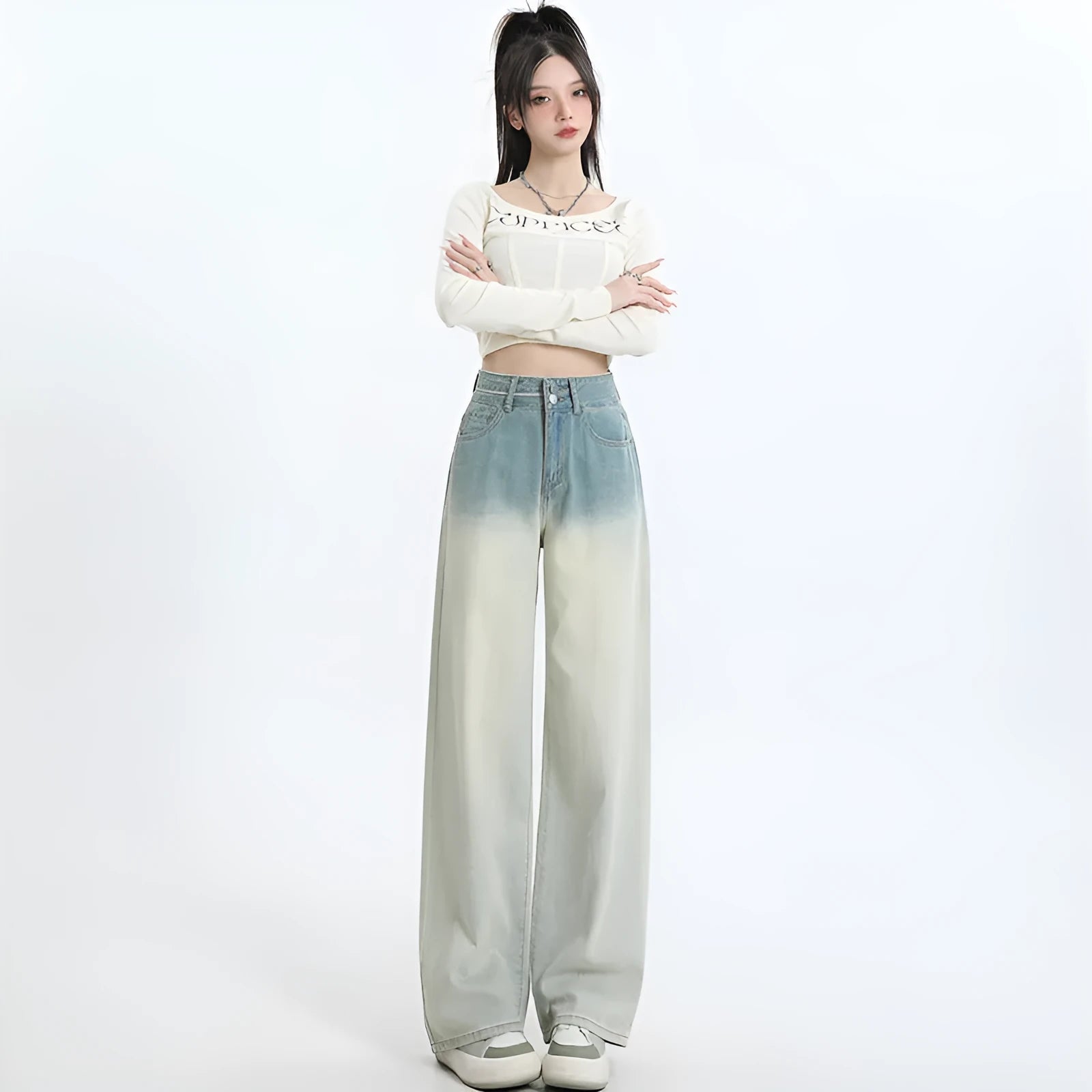 Women wearing HS 975 gradient blue straight-leg wide leg denim trousers.
