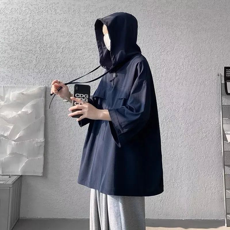 Men's hooded short sleeve T-shirt in loose fit pullover style for summer wear
