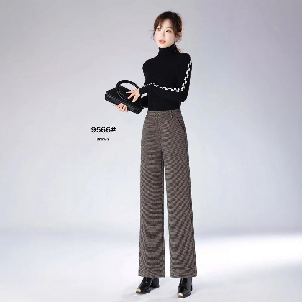 High waist loose straight pants in oatmeal colour with plaid pattern, wool and cashmere blend