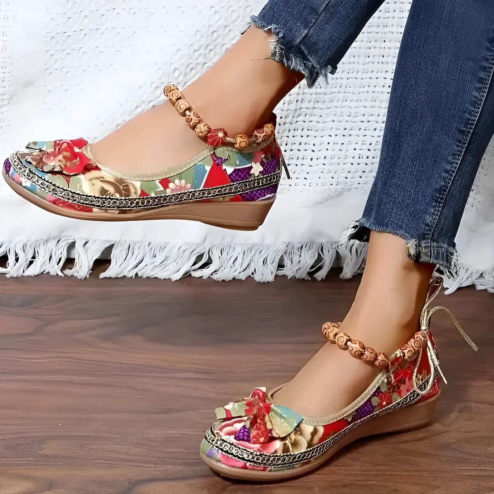 Women's black ethnic platform sandals with elastic band and cloth upper in EU size 42