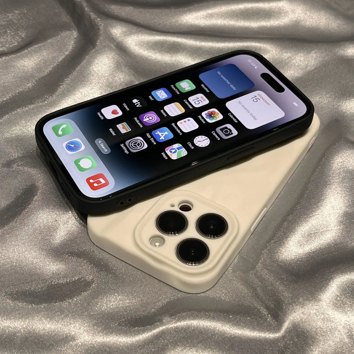 Advanced Skin Wrinkled Silicone Phone Case for iPhone 15 14 13 12 in black with textured wrinkle finish