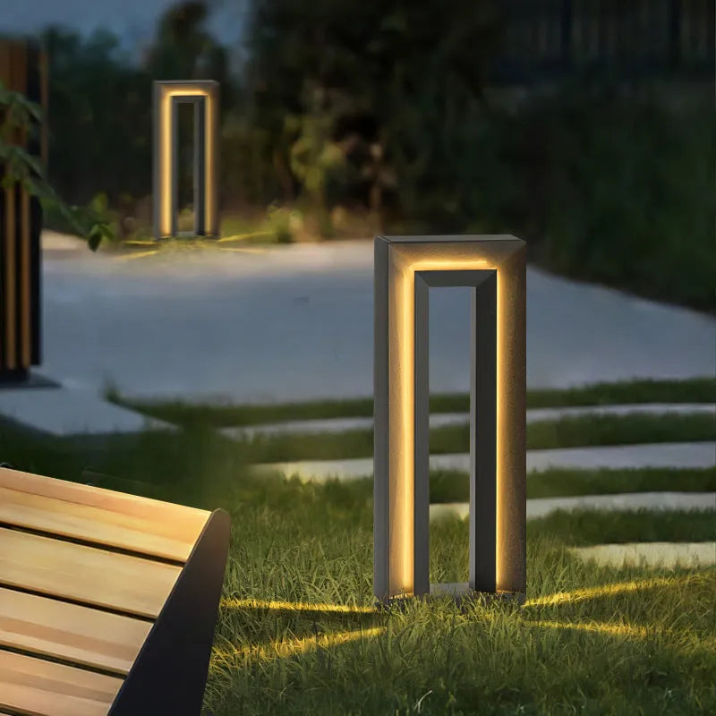 Square geometric design outdoor garden lamp with solar panel and 62cm height