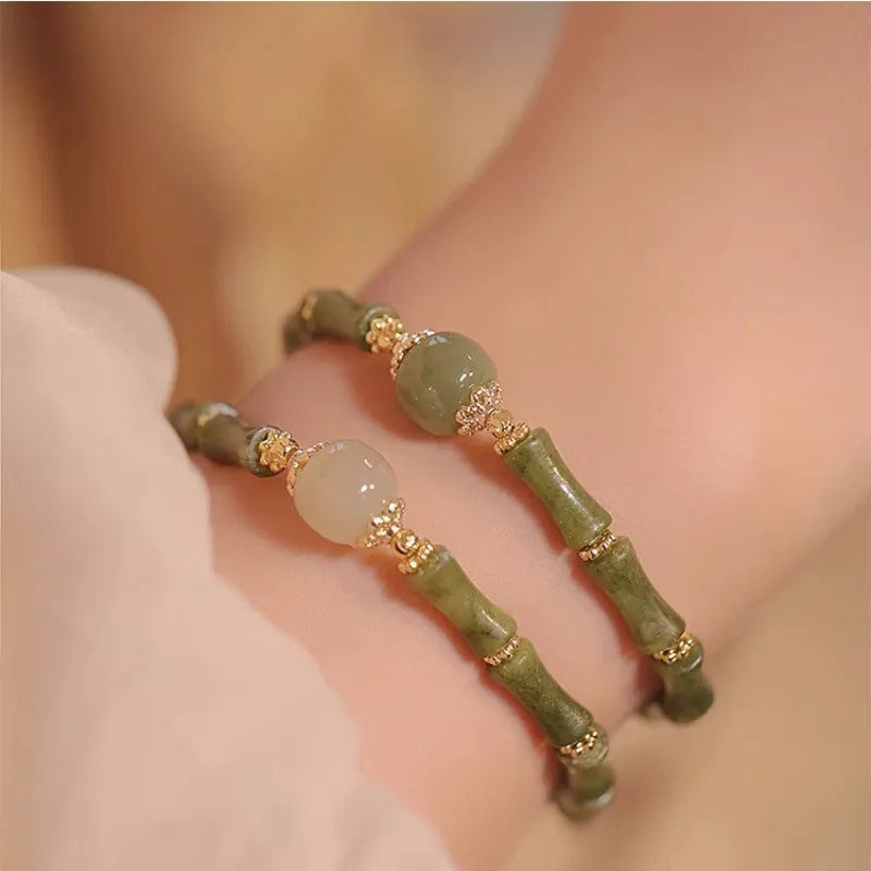 Women's geometric Hetian jade bracelet with round elements in dark green and light colour options