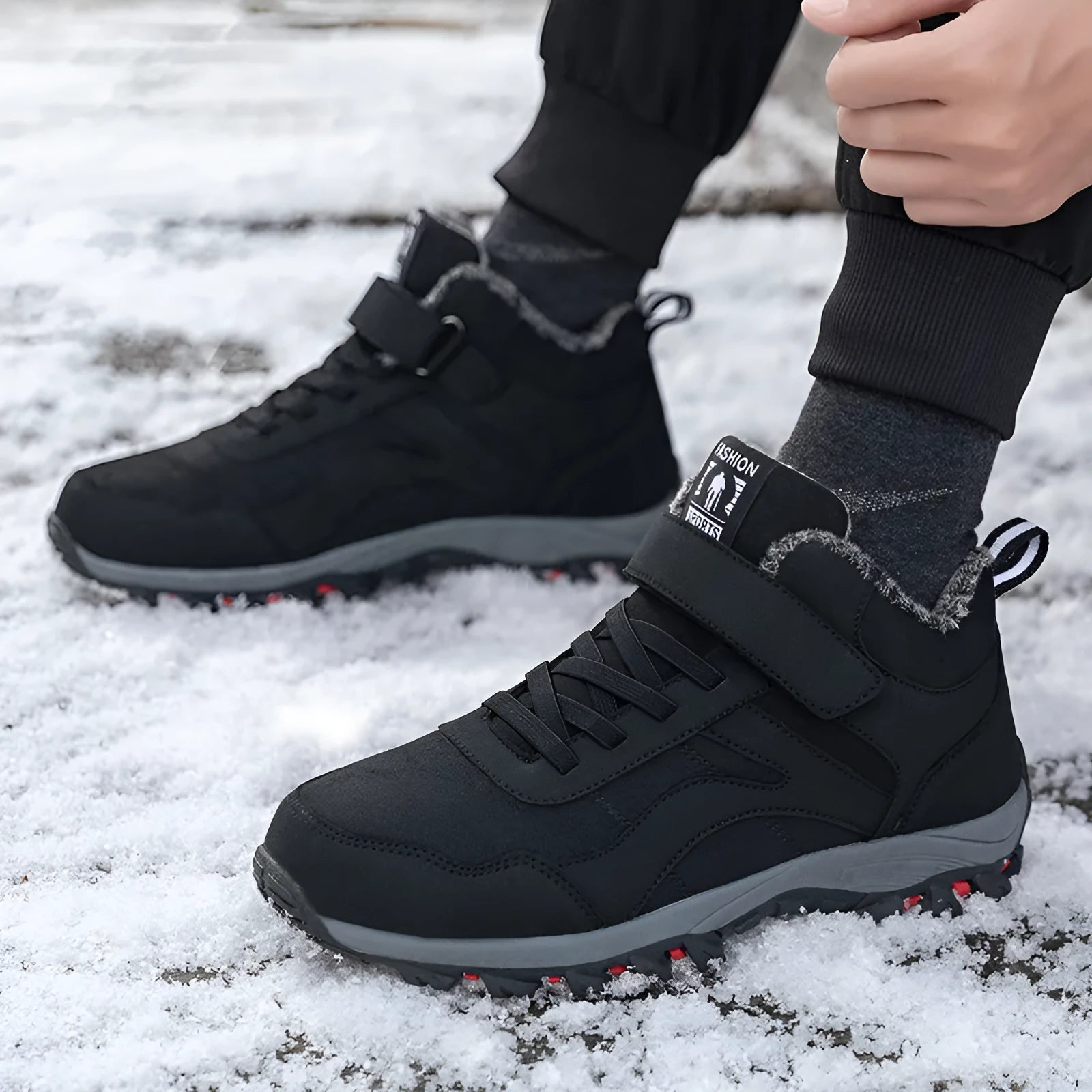 Women's high-top fleece-lined walking shoes in black, synthetic leather upper