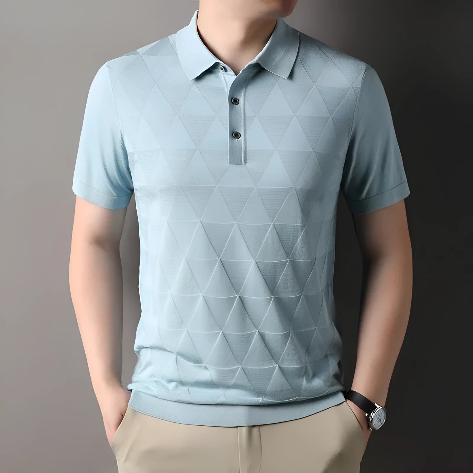 Man wearing a thin lyocell Ice Silk short sleeve t-shirt in a regular fit, shown in one of the DX525 colour options.