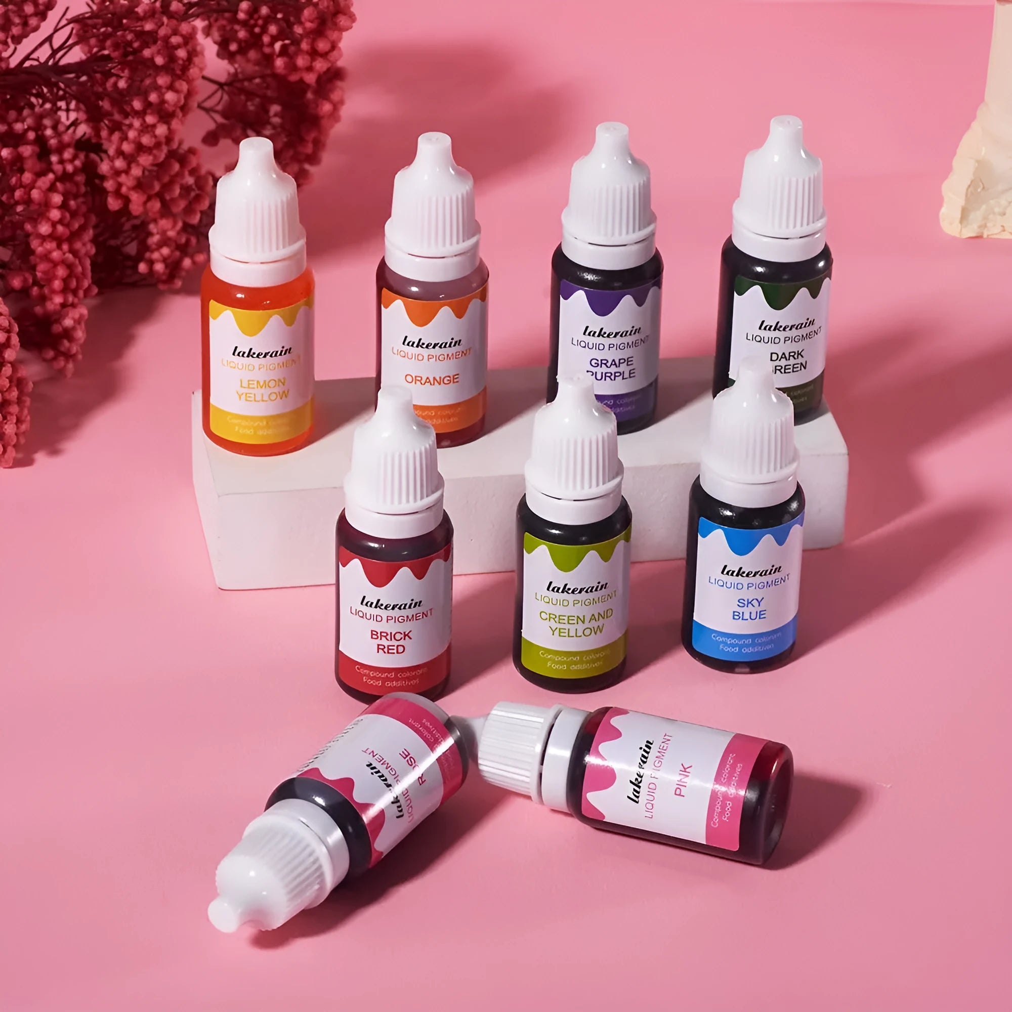 24 bottles of natural food colouring pigments with accessories for cake decorating and crafts