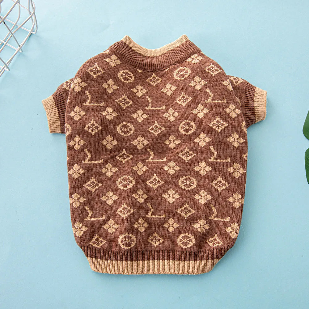 Wool dog sweater for autumn and winter wear in monochrome or two-tone colours