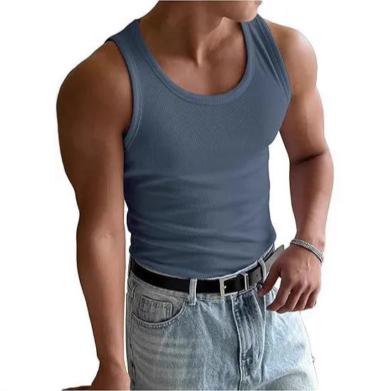 Men's slim-fit workout t-shirt in black colour with wool lining for gym training