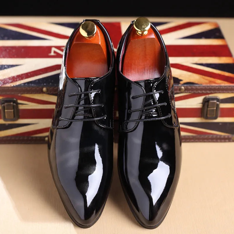 Men's high-top leather shoes in blue, dark grey, or red with microfiber leather upper and rubber sole
