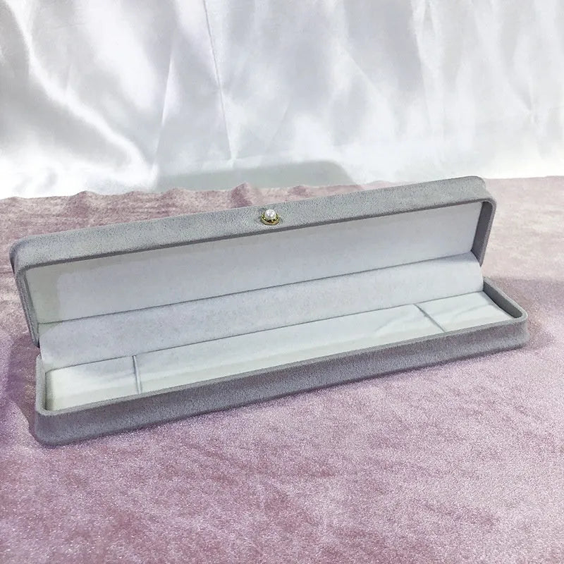Fashion flannel waist-tight jewellery box with pearl buckle in light green for ring storage