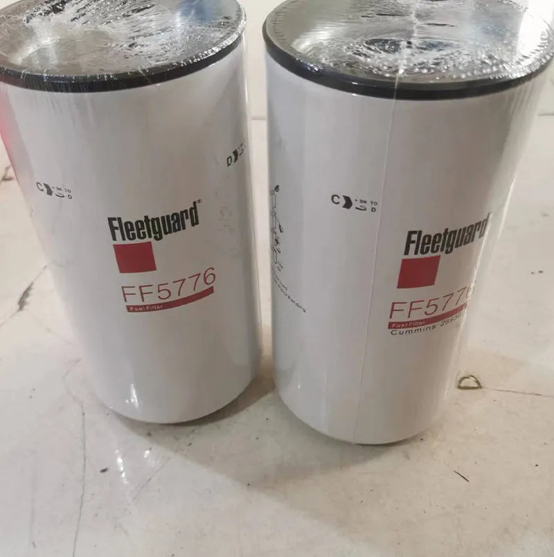 Glass fibre folding filter element for oil with 32mm diameter connections.