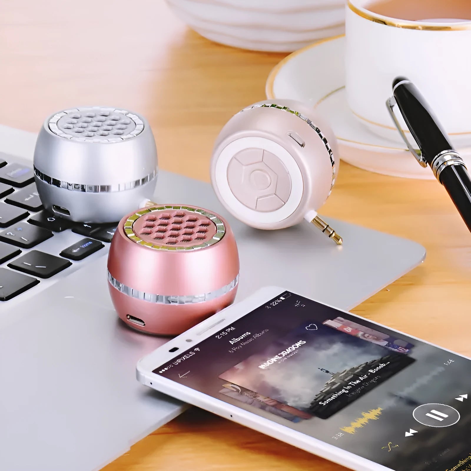 Universal external amplifier speaker in black, local gold, and rose gold colour options