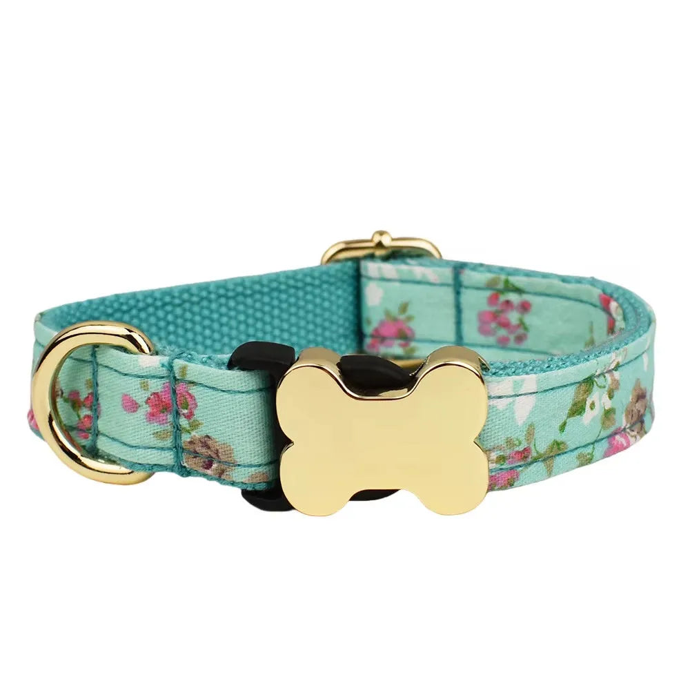 Flat nylon dog collar with grid print pattern and bone-shaped buckle