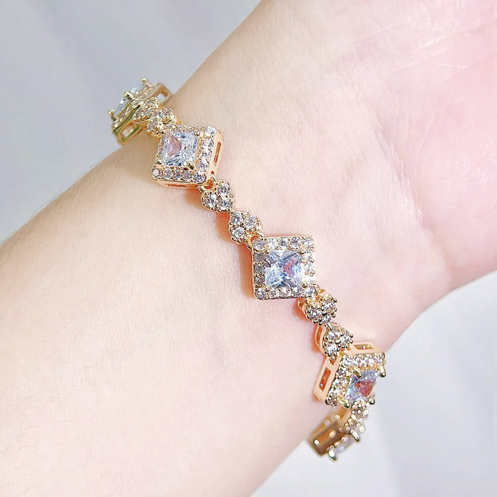 All-match diamond zircon bracelet for women in silver with geometric love/heart motif