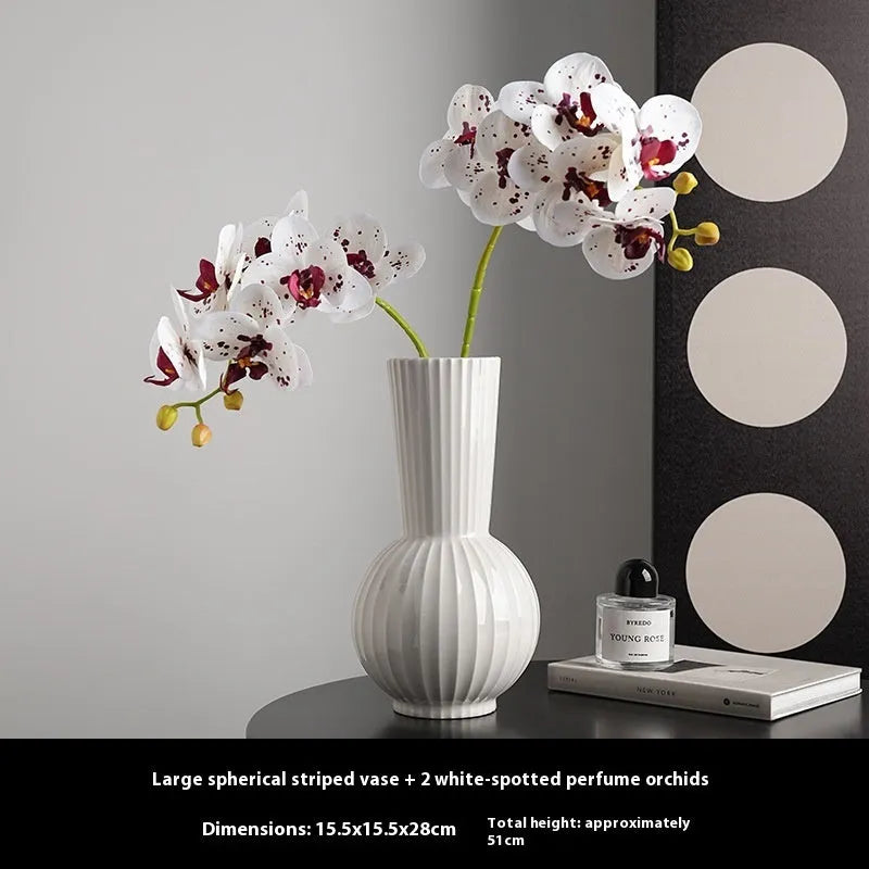 White ceramic ball-shaped vase with American striped patterns for living room table decoration