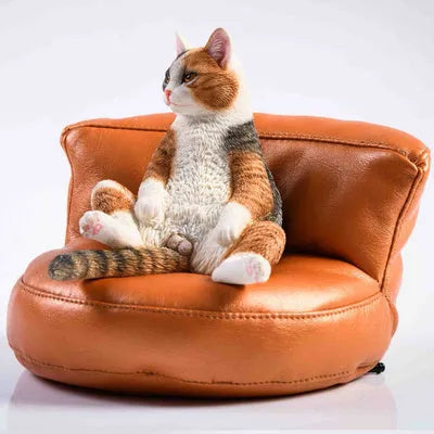 Lazy cat resin car ornament on sofa, approximately 75mm high dashboard decoration