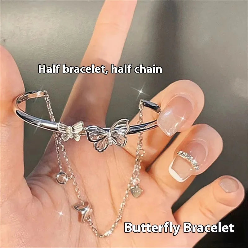 Chinese style glass bead bracelet with bamboo leaf design and manual craftsmanship details.