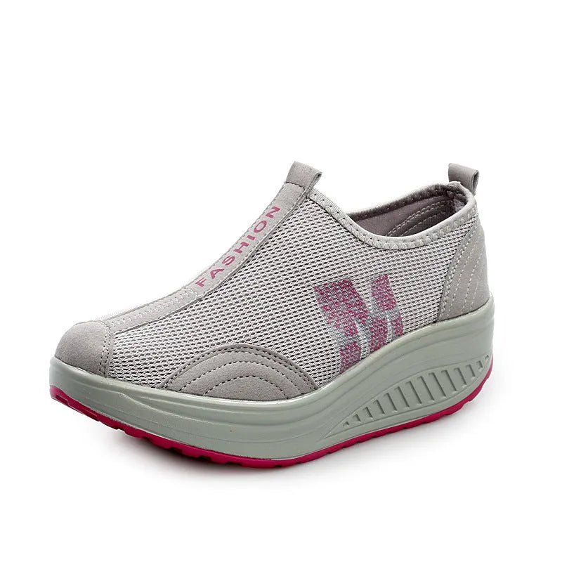 Women's mesh platform sneakers with wedge heel, 259 black, size 35-40