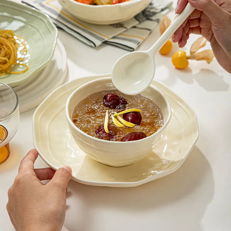 Seven-piece ceramic tableware set in solid colour with modern Japanese style design