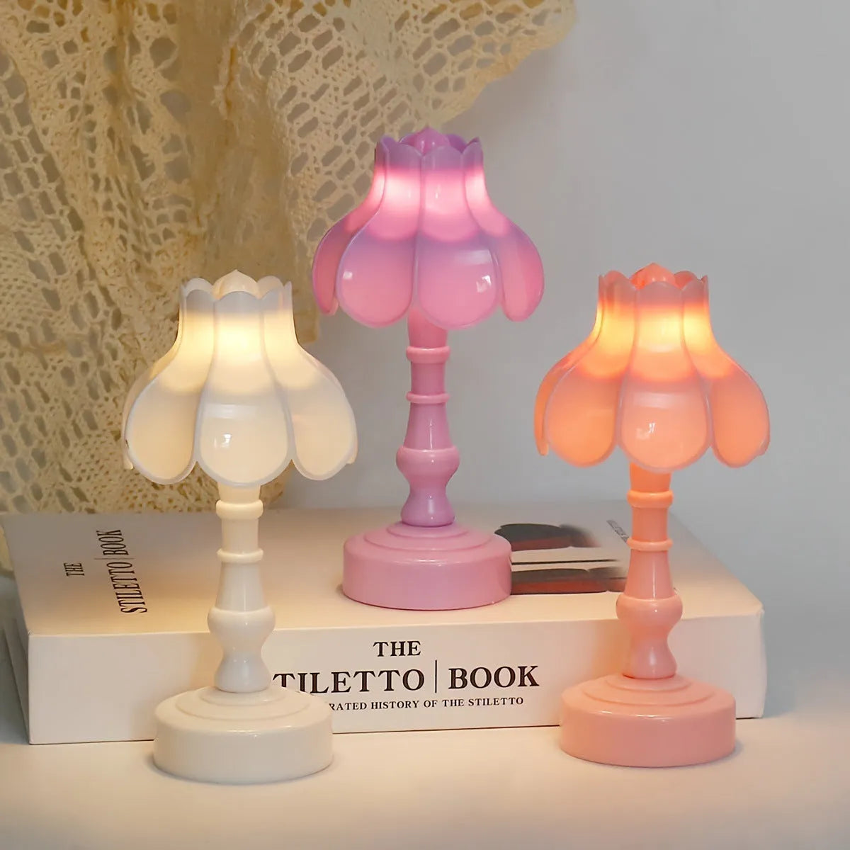Retro pagoda dormitory decoration night lamp with geometric stereo design in light purple colour