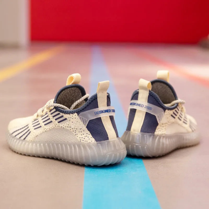 Men's white breathable flying fabric sports shoes with shallow opening and platform heel