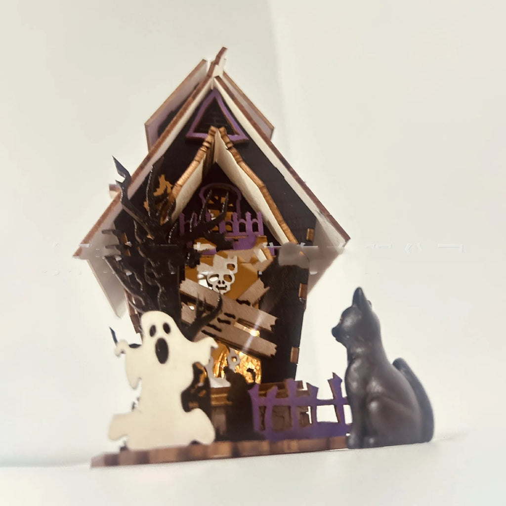 Wooden haunted house Halloween decoration measuring 14x10.5x19cm for candle illumination